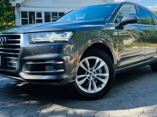 Audi Q7 foto 2