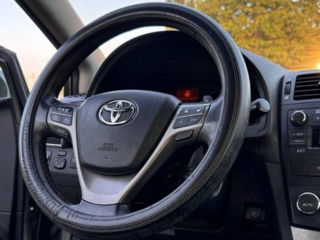 Toyota Avensis foto 5