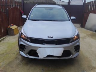 KIA Rio X-Line foto 2