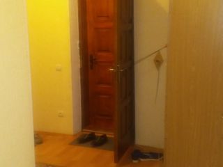 Apartament ci 3 odăi, subsol și garaj foto 6