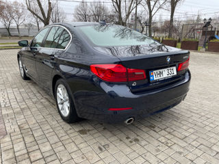 BMW 5 Series foto 4