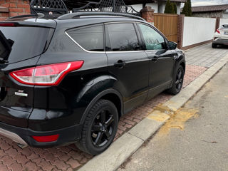 Ford Escape foto 4