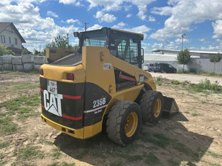 CAT 236 B foto 4