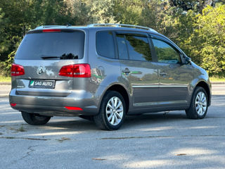 Volkswagen Touran foto 5