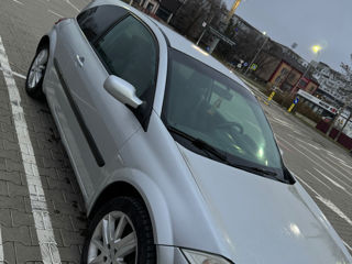 Renault Megane foto 2