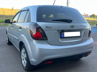 KIA Rio foto 5