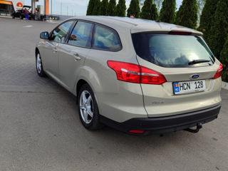 Ford Focus foto 6