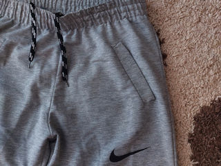 Pantaloni Nike foto 3
