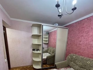 Apartament cu 2 camere, 55 m², Botanica, Chișinău foto 3