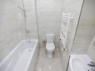 Apartament cu 2 camere, 73 m², Centru, Chișinău foto 9