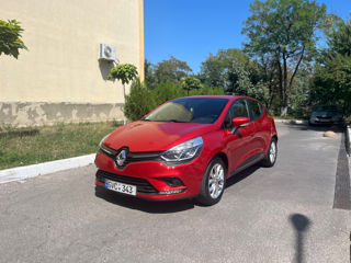 Renault Clio foto 1