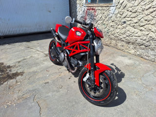 Ducati Monster 696 foto 0