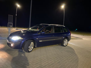 Renault Megane foto 2