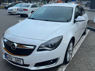 Opel Insignia foto 1