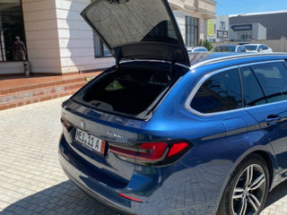 BMW 5 Series foto 5