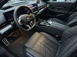 BMW 5 Series foto 7