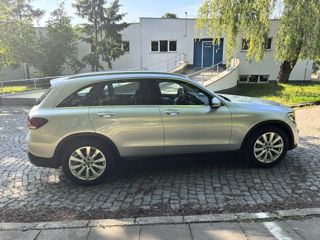 Mercedes GLC foto 4