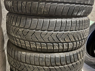 R17 215/55 Pirelli Sottozero 3