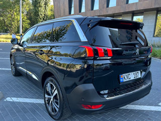 Peugeot 5008 foto 3