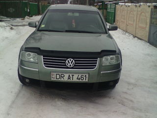 Volkswagen Passat foto 1