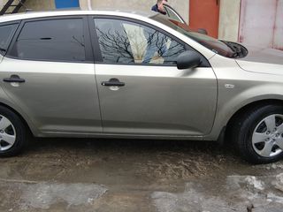 KIA Ceed foto 1