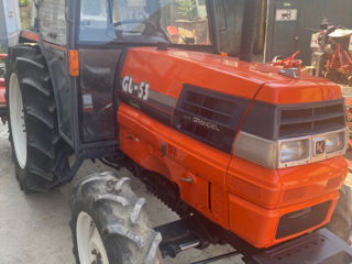 Tractor japonez Kubota GL53D,adus recent. Motor cu 5cilindre atmosferic. Foarte puternic si trainic.