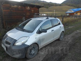 Toyota Yaris foto 9