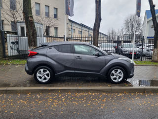 Toyota C-HR foto 4