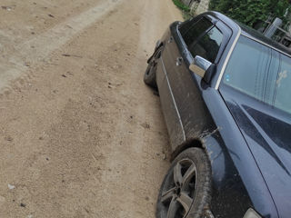 Mercedes Series (W124) foto 2