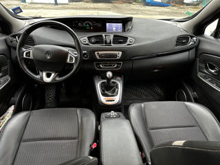 Renault Grand Scenic foto 8