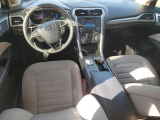 Ford Fusion foto 8