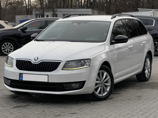 Skoda Octavia foto 1