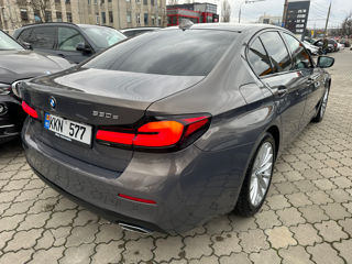 BMW 5 Series foto 5