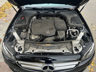 Mercedes E-Class foto 2