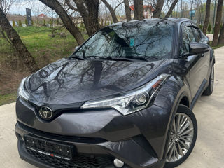 Toyota C-HR foto 1