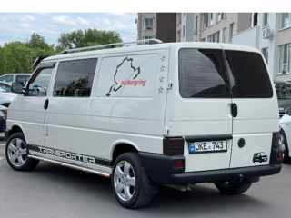 Volkswagen Transporter foto 3