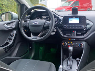 Ford Fiesta foto 6