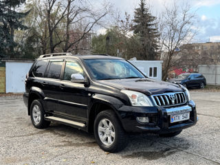 Toyota Land Cruiser Prado foto 2