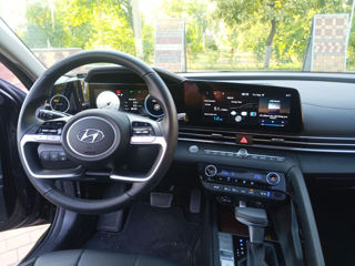 Hyundai Elantra foto 6