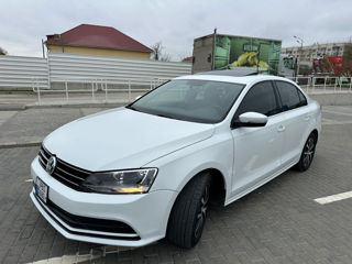 Volkswagen Jetta foto 4