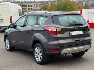 Ford Kuga foto 7