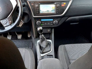 Toyota Auris foto 4