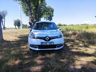 Renault Grand Scenic foto 2