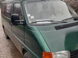 Volkswagen T4 foto 2