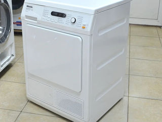 Сушильная машина  с тепловым насосом MIELE SOFTRONIC T 8861 WP foto 3