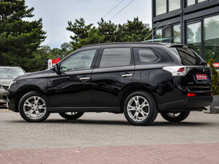 Mitsubishi Outlander foto 3