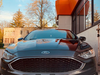 Ford Fusion foto 1