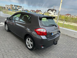 Toyota Auris foto 2