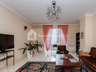Apartament cu 3 camere, 194 m², Centru, Chișinău foto 4