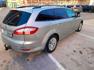 Ford Mondeo foto 6